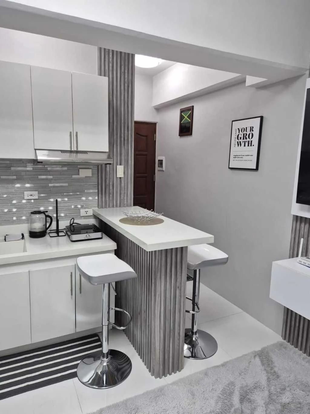 1 Bedroom for Rent at Royal OceanCrest Lapu-lapu -11