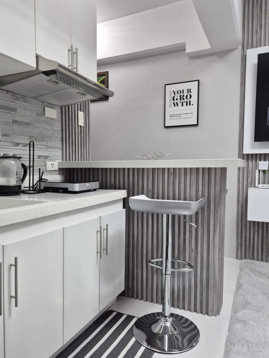 1 Bedroom for Rent at Royal OceanCrest Lapu-lapu -12