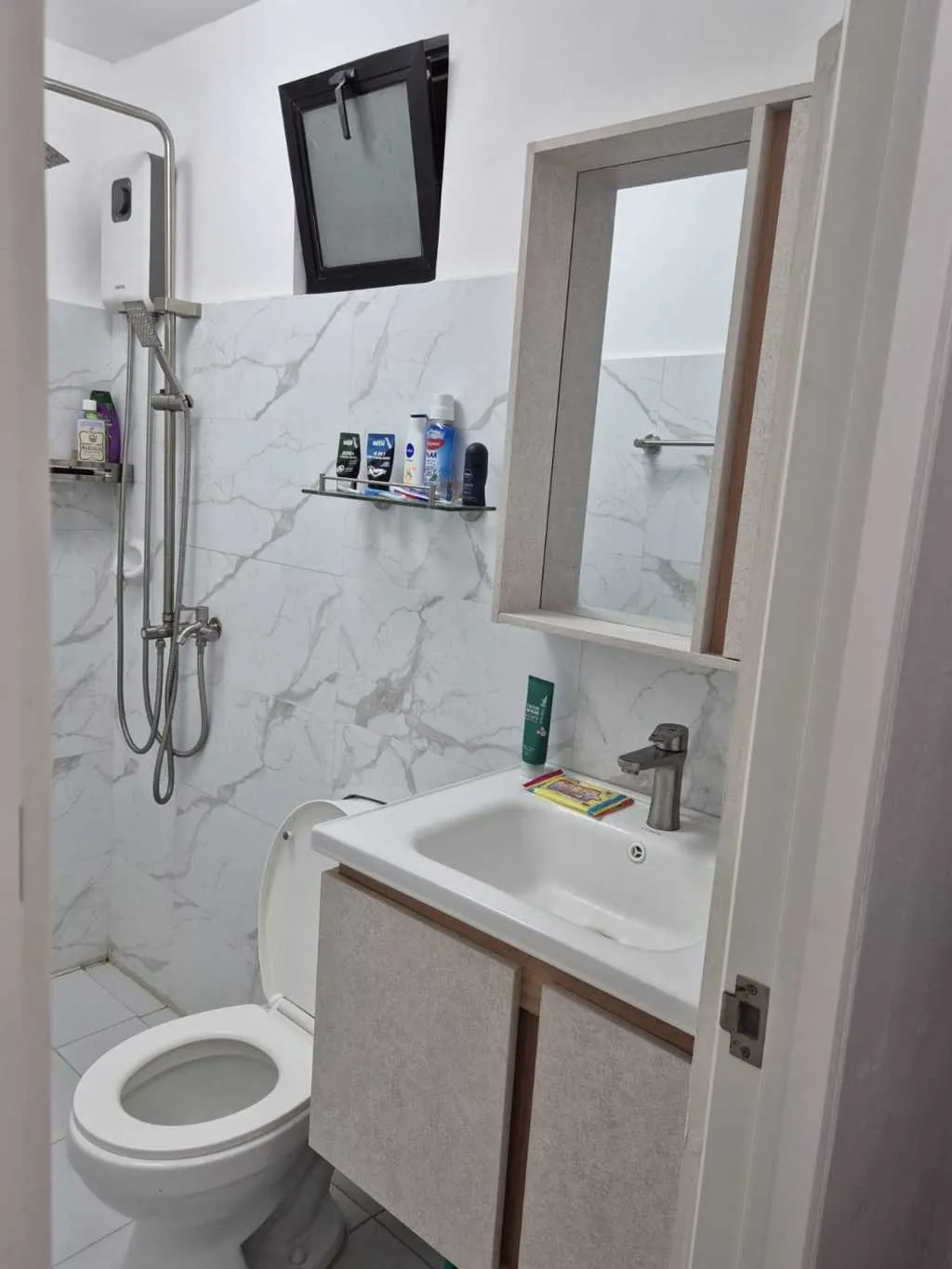 1 Bedroom for Rent at Royal OceanCrest Lapu-lapu -23